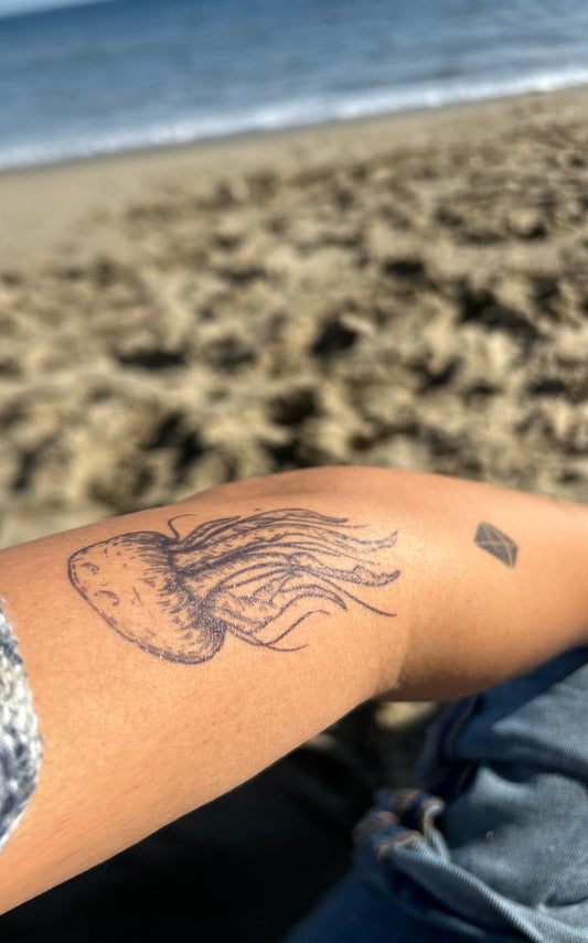 Jellyfish Tattoo | Temporary Semi Permanent Tattoo | Vegan Tattoo Plant Based Tattoo | Ocean Tattoo | Realistic Tattoo | Festival Body Art